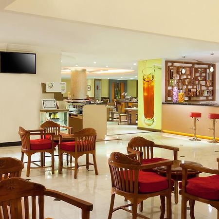 Ibis Mangga Dua Jacarta Exterior foto