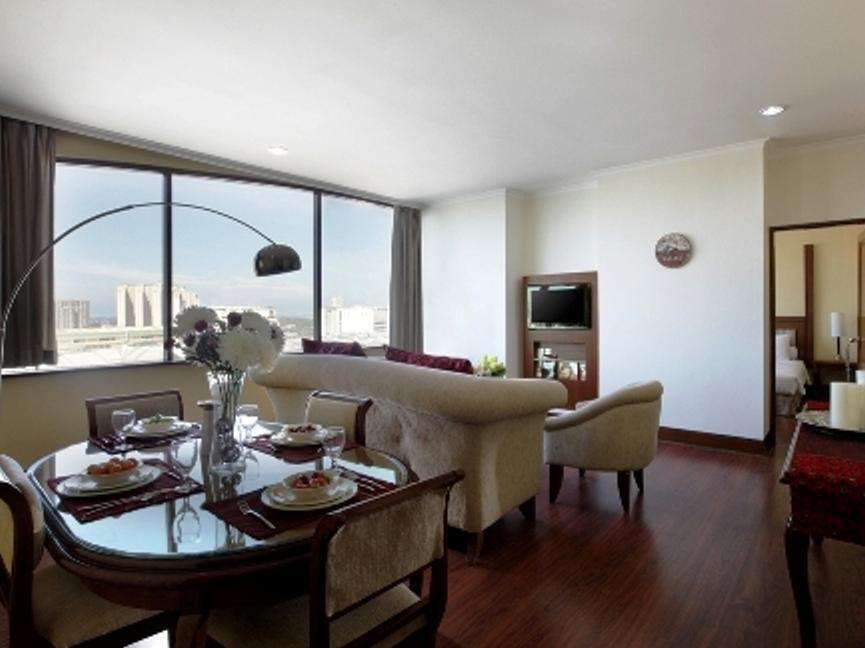 Ibis Mangga Dua Jacarta Exterior foto