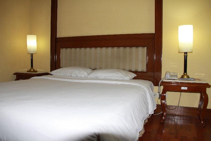 Ibis Mangga Dua Jacarta Exterior foto