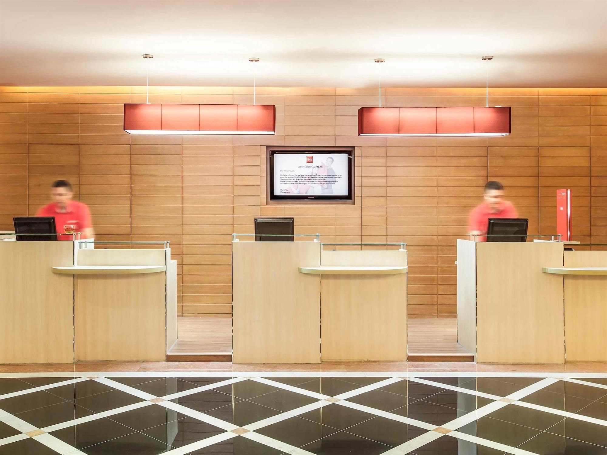 Ibis Mangga Dua Jacarta Exterior foto