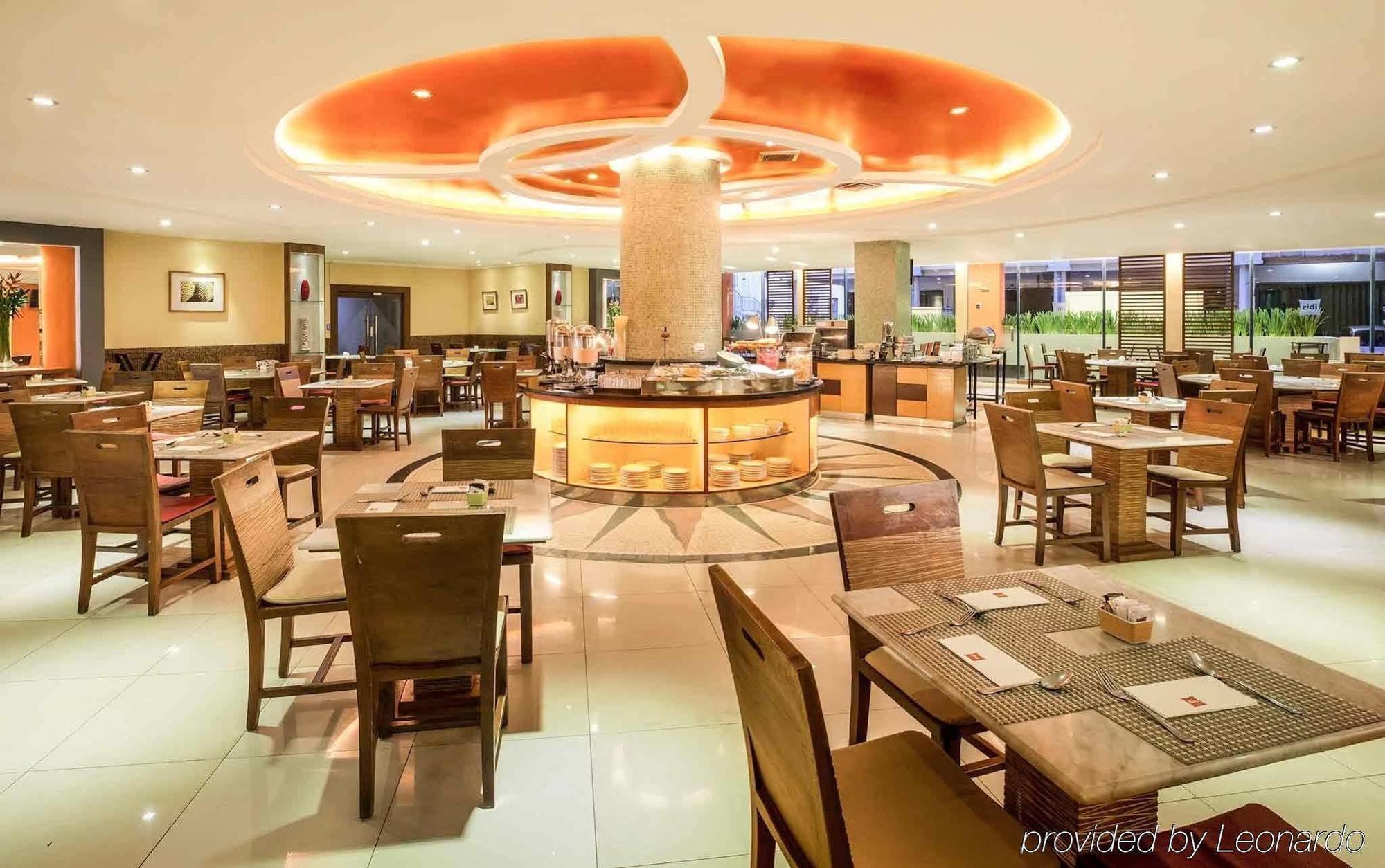 Ibis Mangga Dua Jacarta Exterior foto