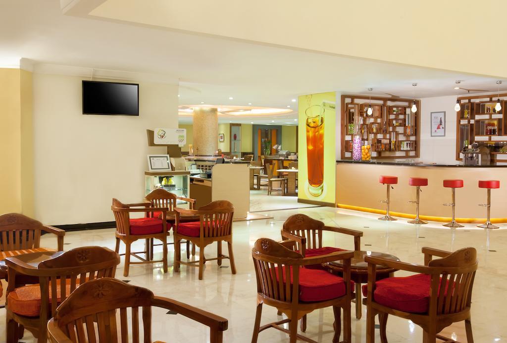 Ibis Mangga Dua Jacarta Exterior foto