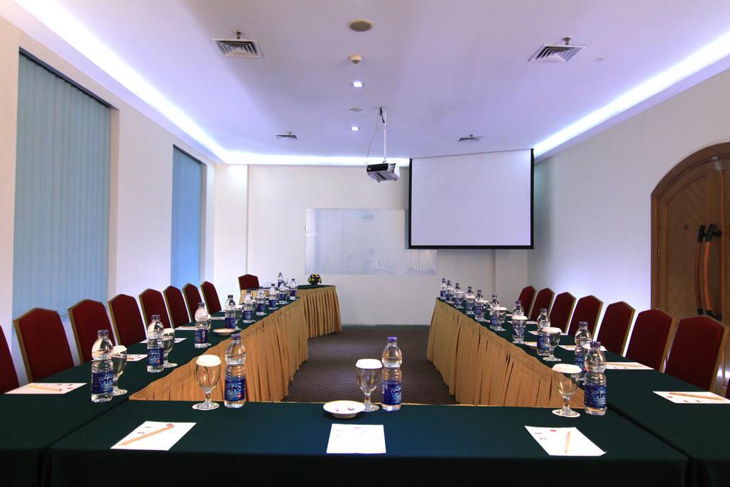Ibis Mangga Dua Jacarta Exterior foto